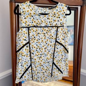 🌻Zara floral top 🌻 NWOT